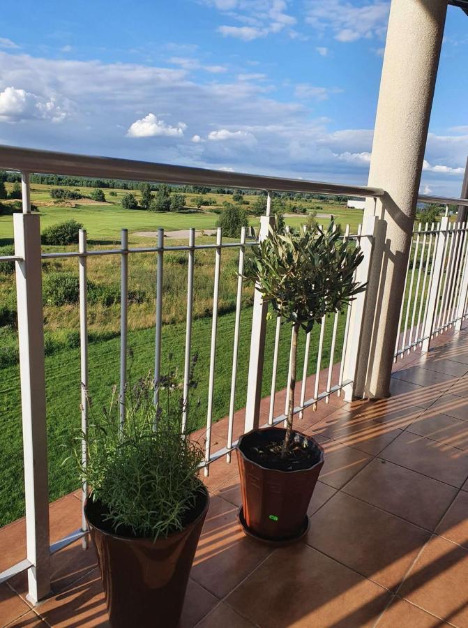 Apartgolf Sobienie Krolewskie Apartment *